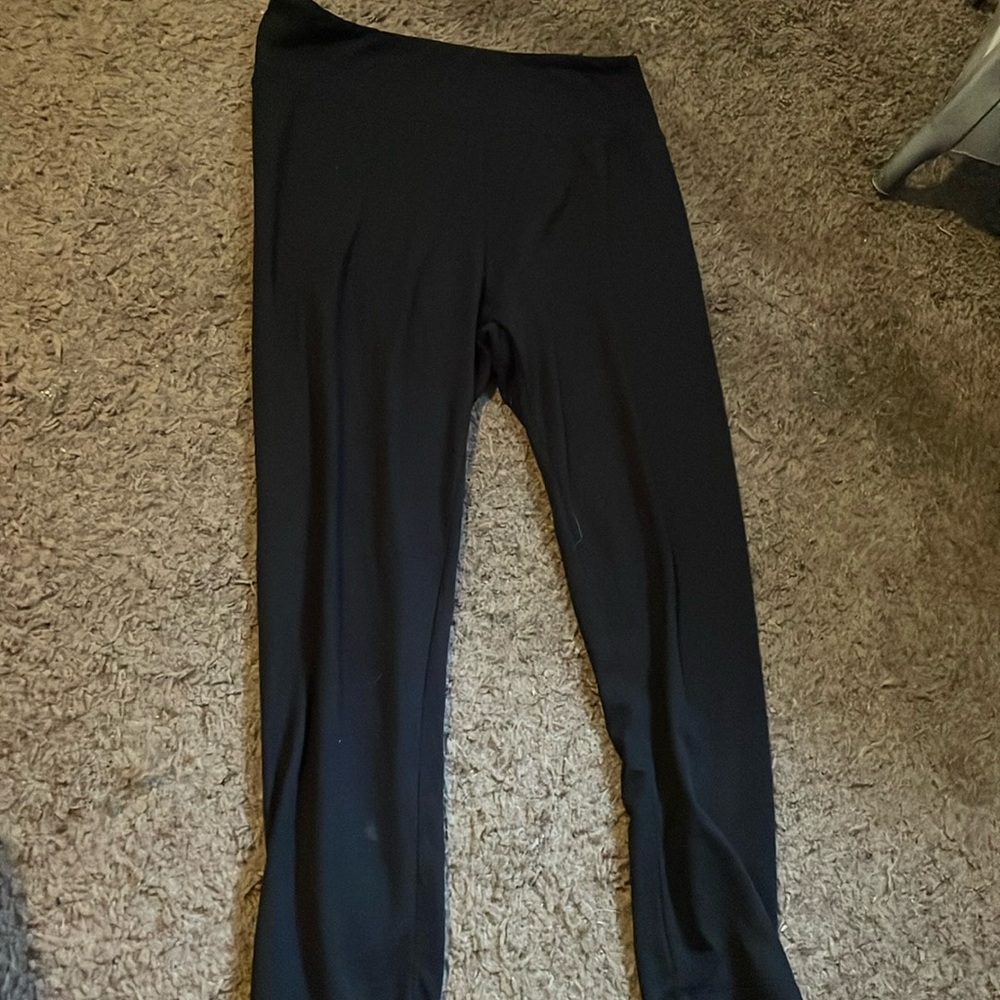 Black leggings